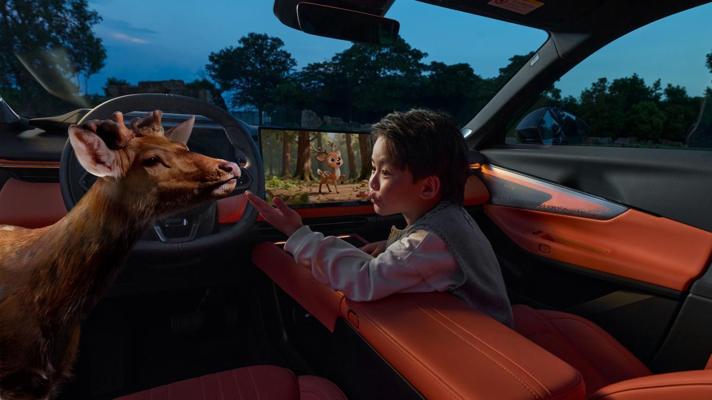 全新领克08 EM-P限时15.98万元起