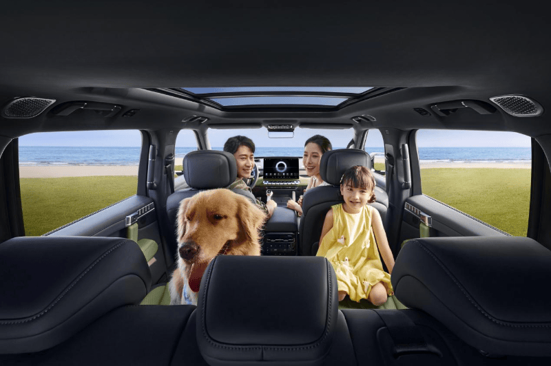 标配50.4度宁德时代骁遥电池,猛士M817 Max+版36.99万上市,智能越野多了个“狠角色”