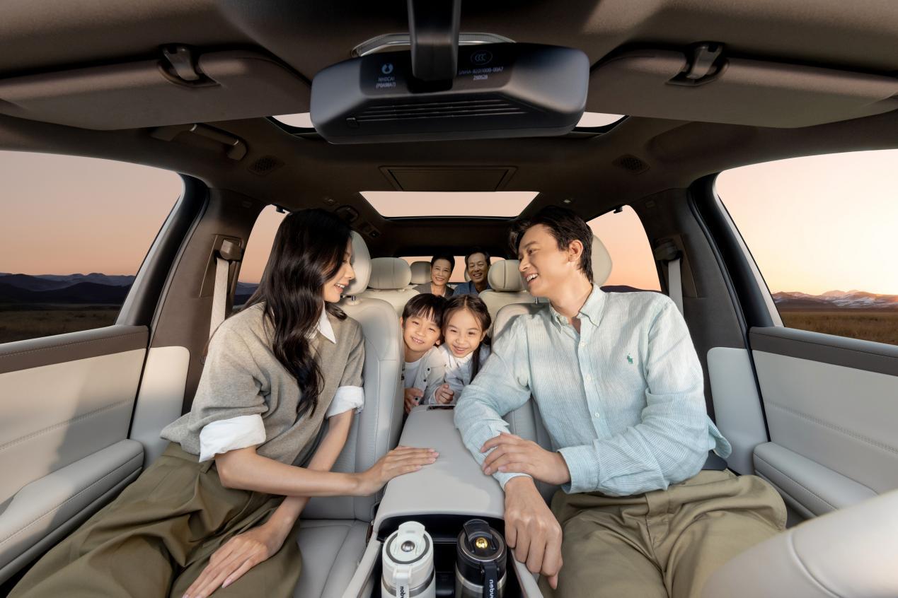 大六座豪华SUV腾势N8L正式预售!预售价31.98万起