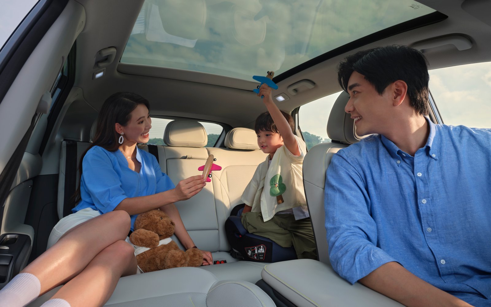 9.78万起,江铃这款务实派纯电SUV,把家庭需求摸透了