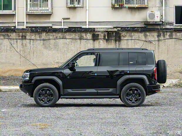 售价26.98万元起!纯电续航210km 方程豹豹5长续航版正式上市!