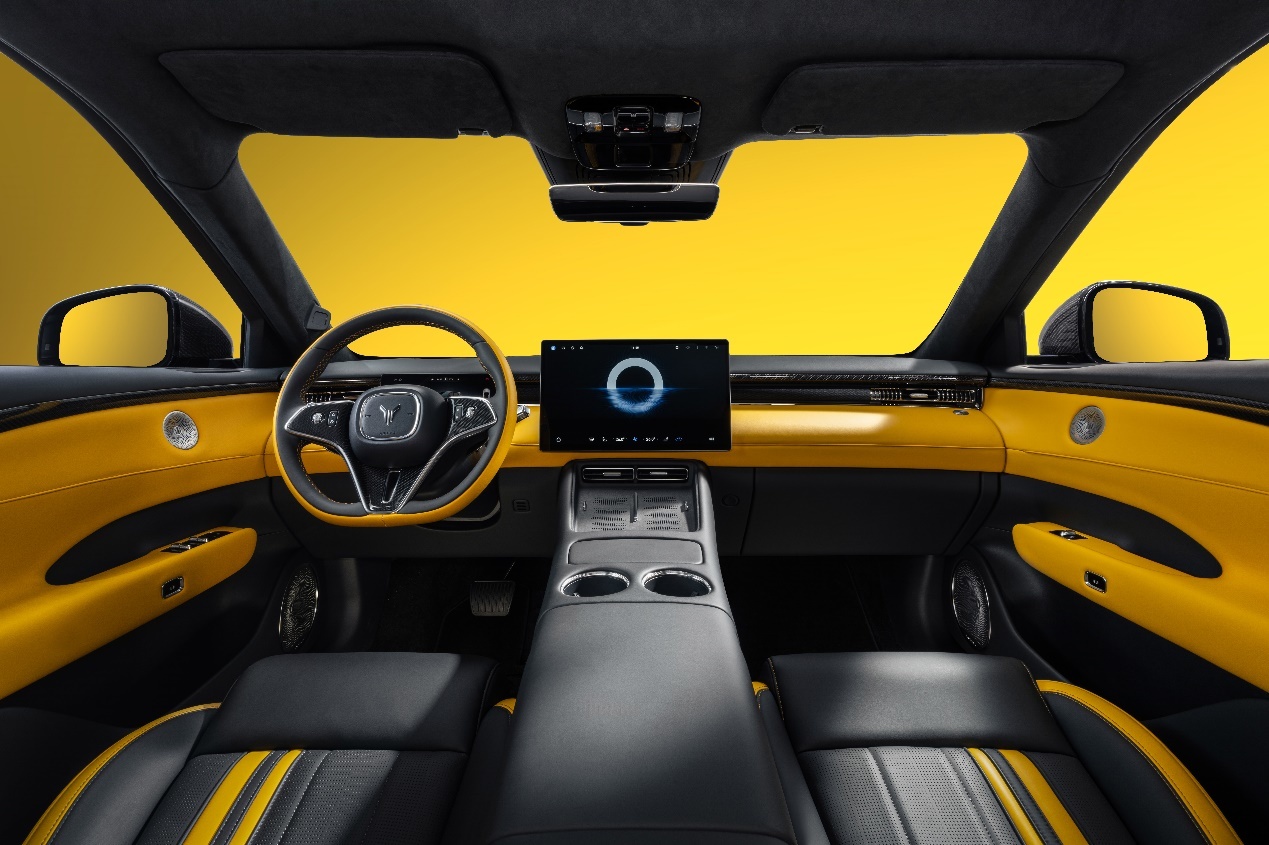 27.99万!岚图FREE+运动定制版携华为智驾来袭