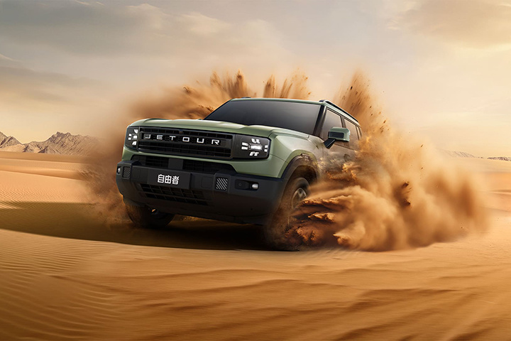 自由者VS猛龙,15万预算买越野车,到底怎么选?