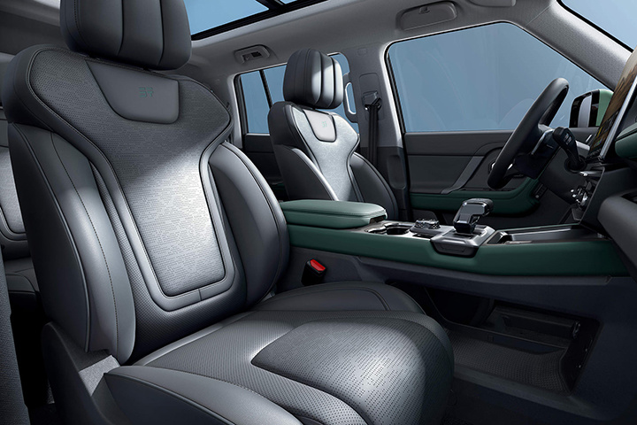 自由者VS猛龙,15万预算买越野车,到底怎么选?