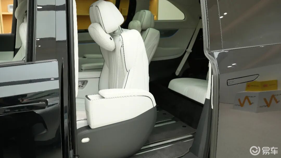 探店小鹏X9增程版,相比纯电多处优化,不止切换动力