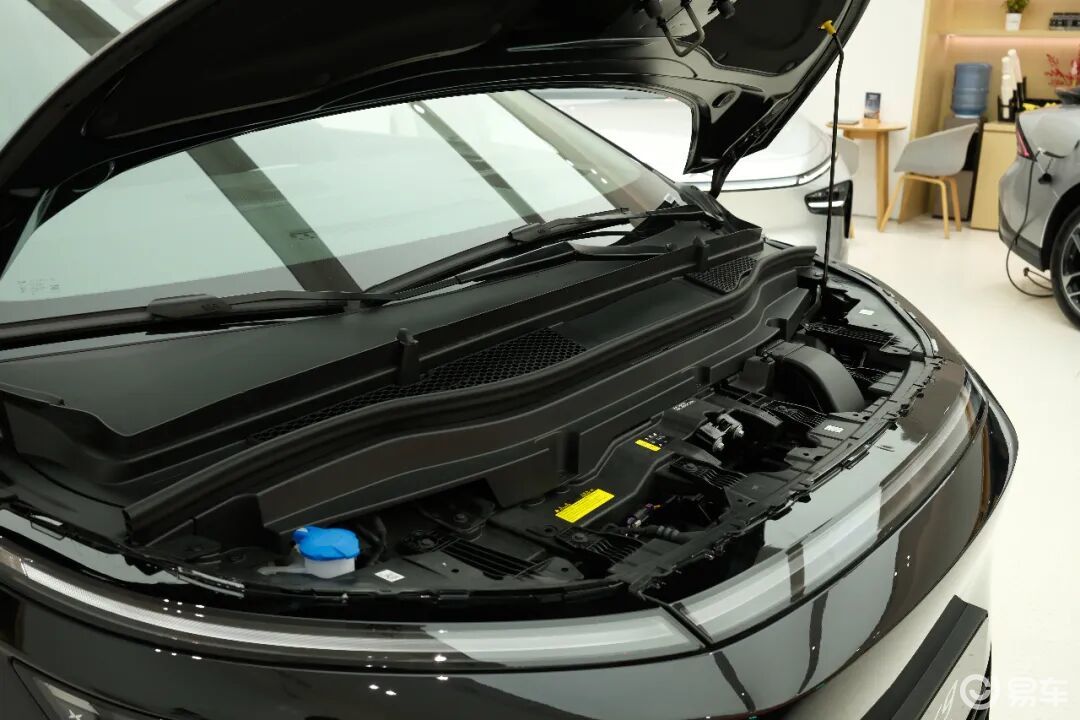 探店小鹏X9增程版,相比纯电多处优化,不止切换动力