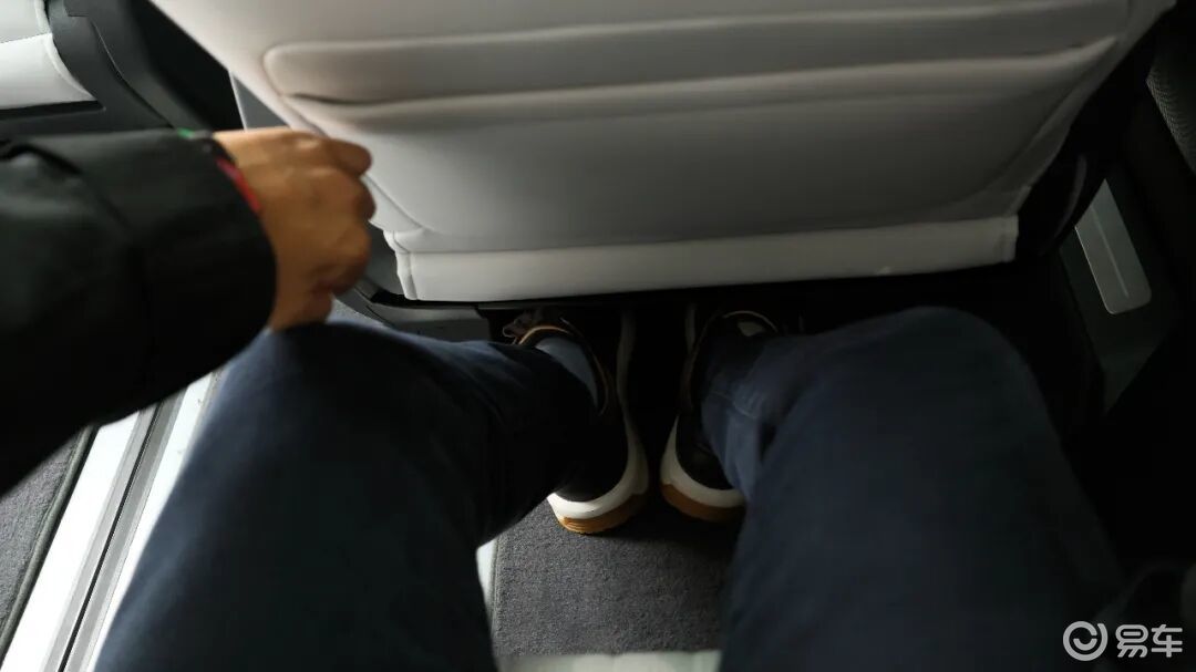 探店小鹏X9增程版,相比纯电多处优化,不止切换动力