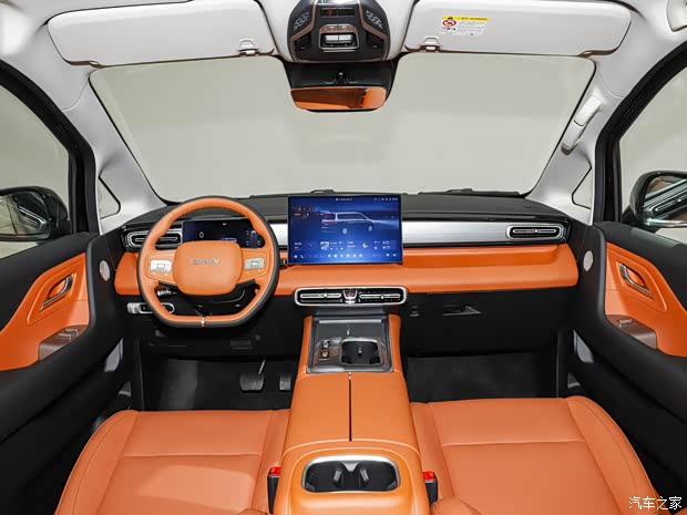 燃油/纯电/增程多动力可选 预售价16.98万起 锐胜M8开启预售