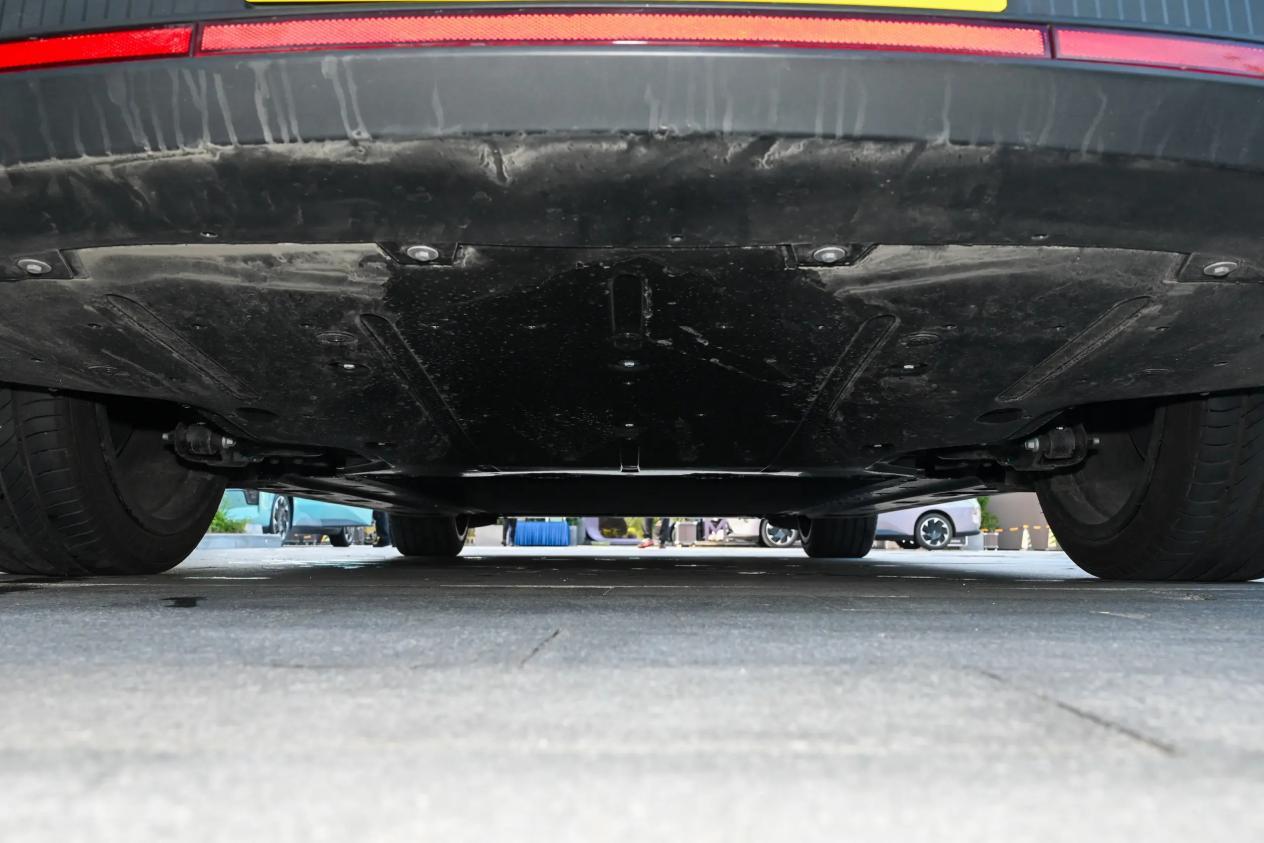 纯电家轿,长安启源A06竞对小鹏M03,谁才是最终之选?