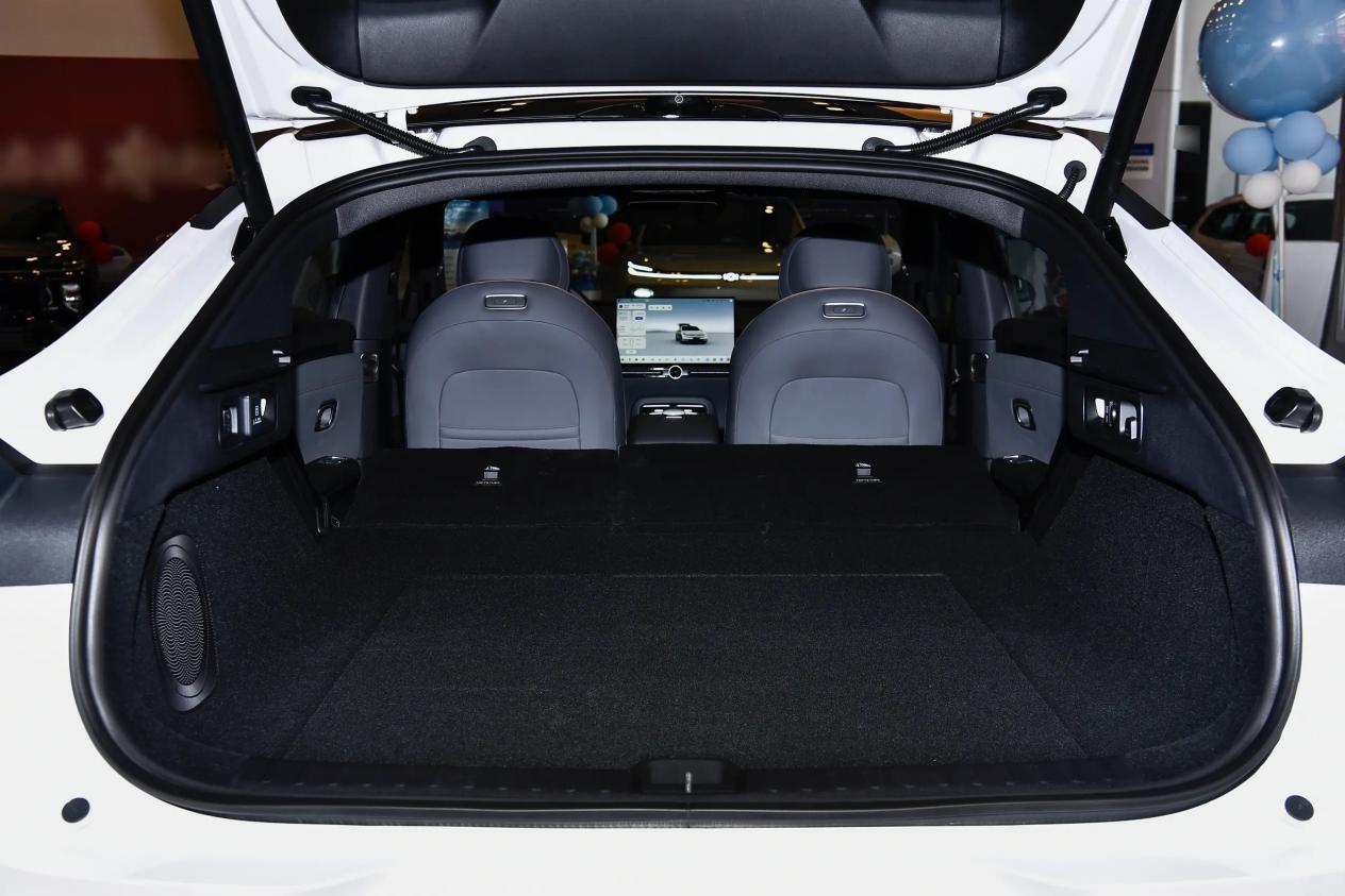 纯电家轿,长安启源A06竞对小鹏M03,谁才是最终之选?