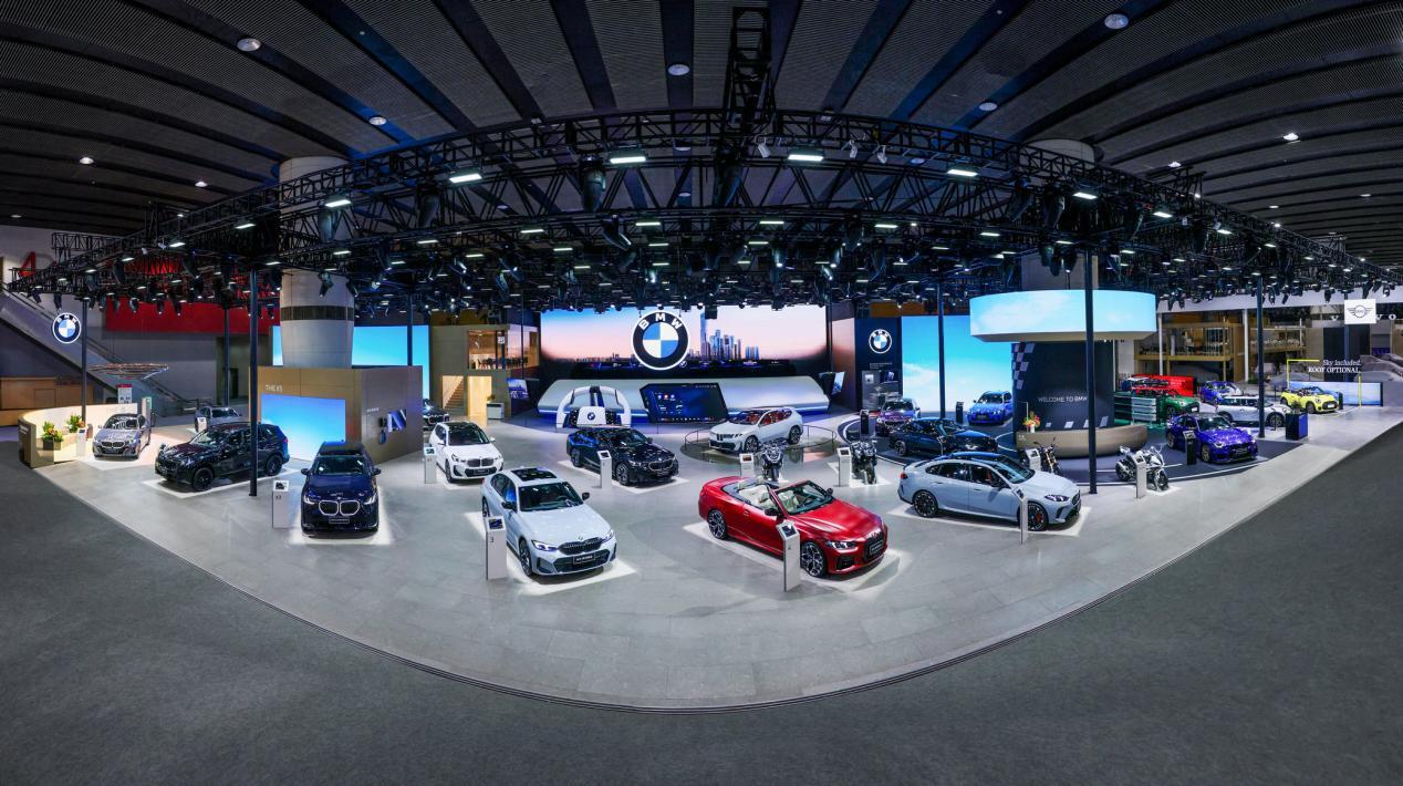 宝马集团拳头产品阵容齐聚广州，满怀信心奔赴2026新世代