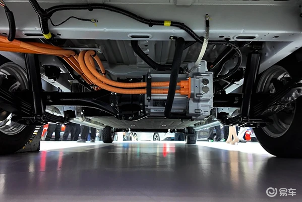 长安凯程V919荣耀版:创富路上的硬核搭档丨卡车之友网