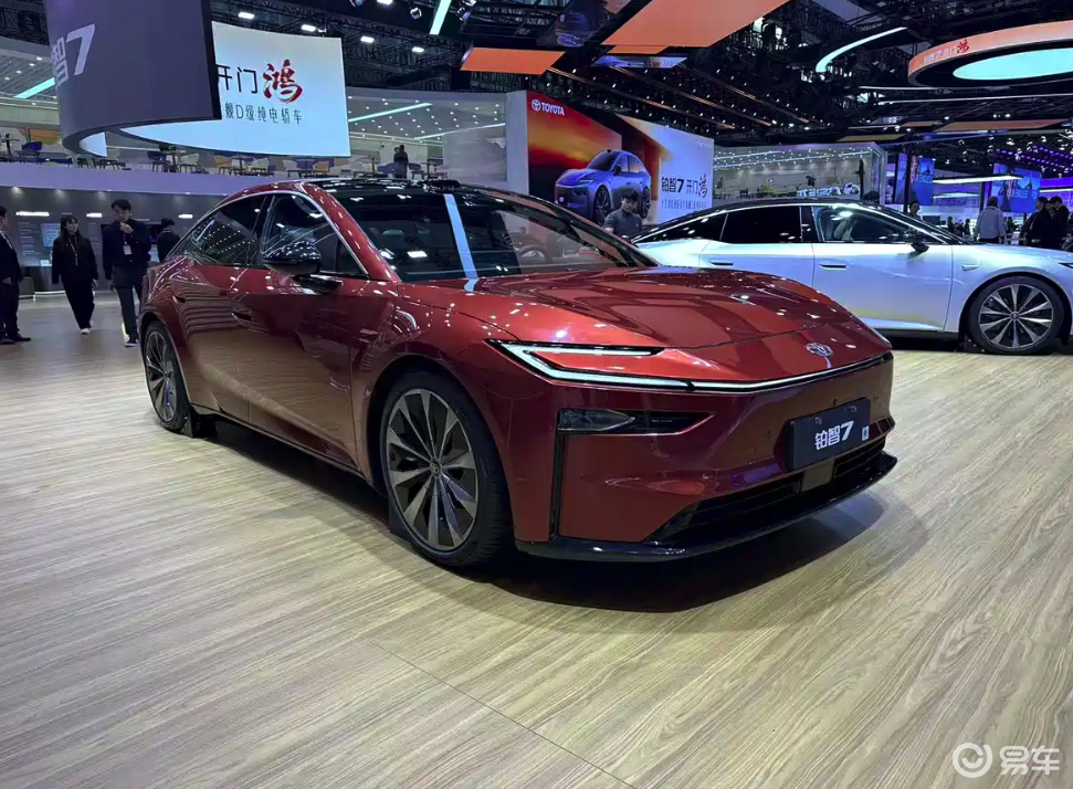 广州车展：首搭“豪华新三件”广汽丰田铂智7值得期待吗？